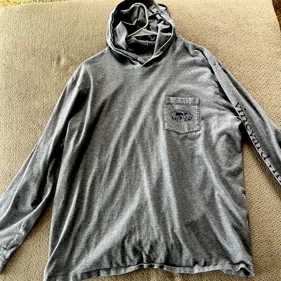 Grey vineyard vines hoodie - Picture 1 of 2
